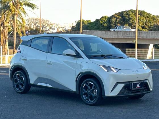 BYD DOLPHIN 44,9 KW ELÉTRICO GS BYD DOLPHIN 44,9 KW ELÉTRICO GS